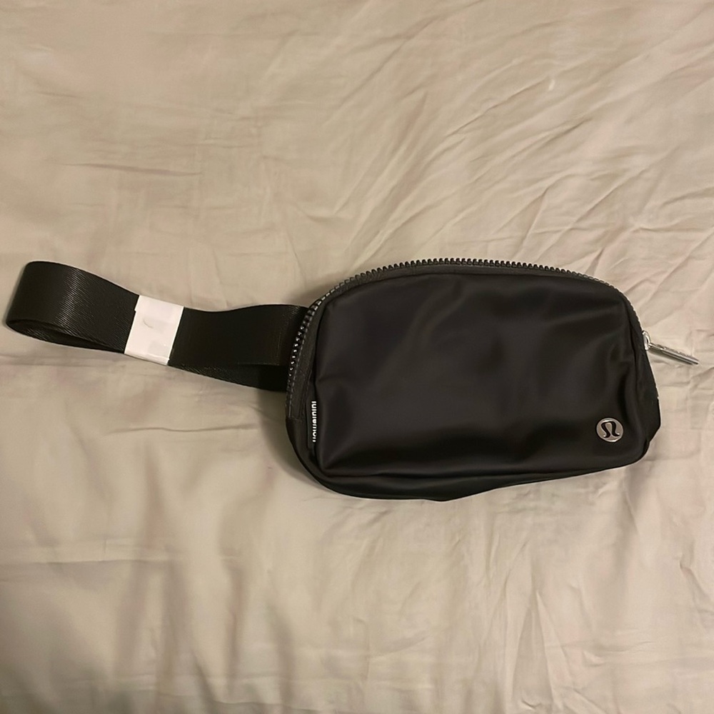 Black Lululemon Belt Bag